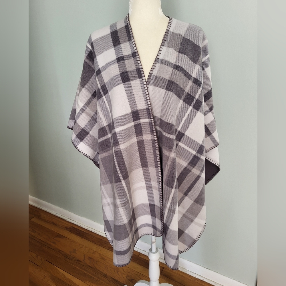 Rachel Roy Oversized Plaid Gray Wrap Shawl Blanket Shrug Cape‎ Fleece